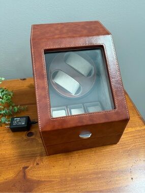 Automatic Watch Winder Box in Brown Leather